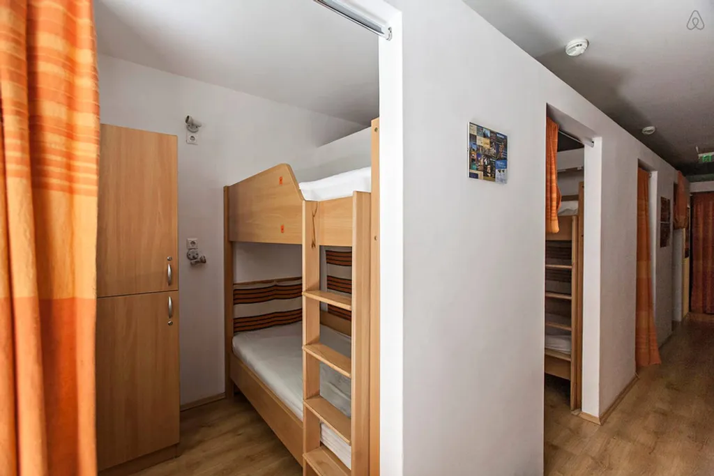 Airbnb 