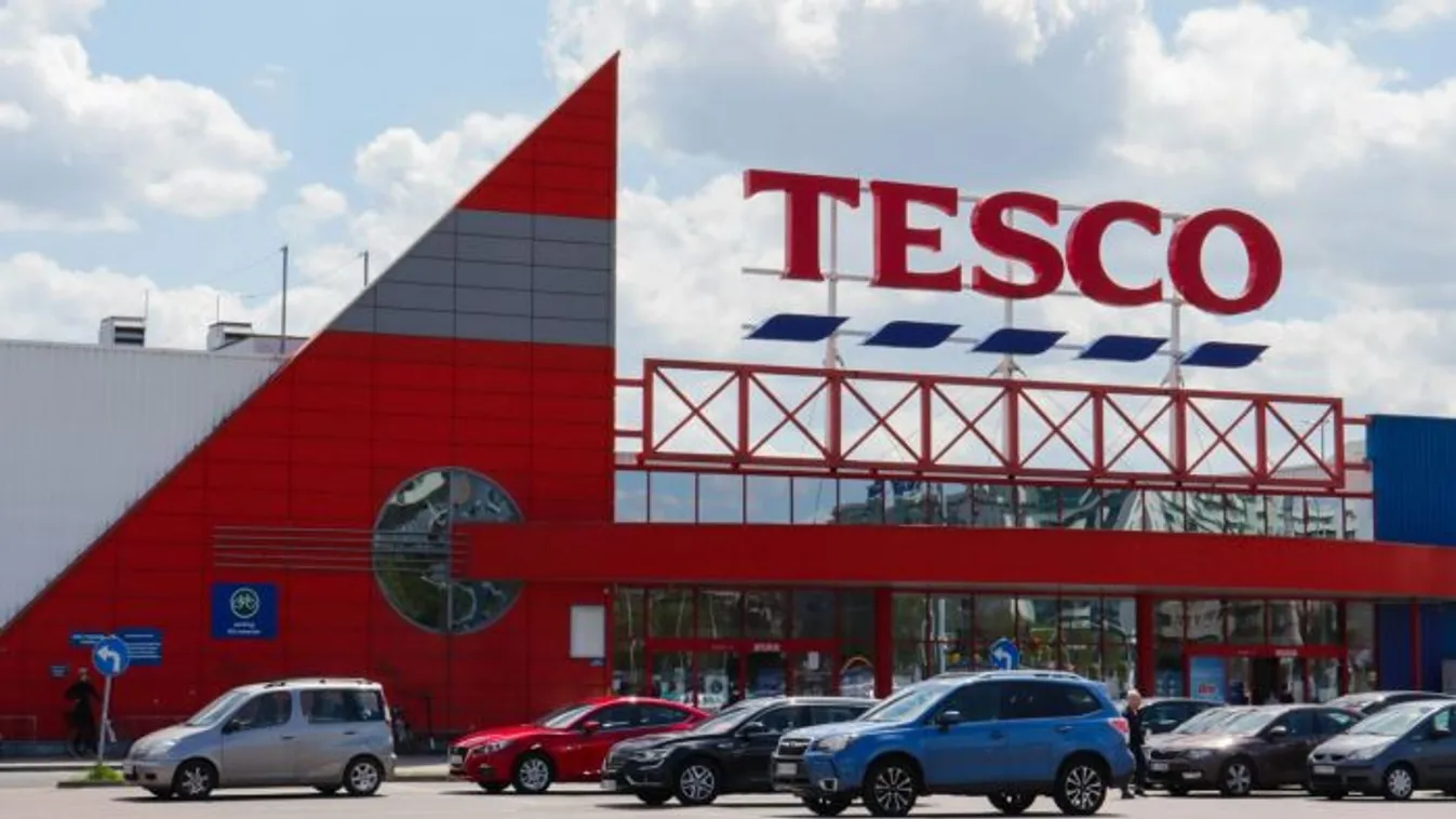 Hidegzuhany a vásárlóknak: bejelentette 800 üzlet bezárását a Tesco