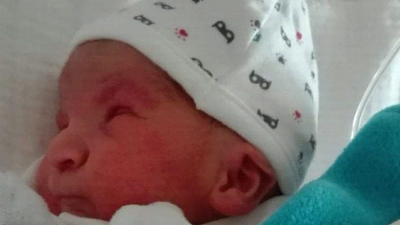 Kiküldtek a szobából, majd visszahívtak, hogy meghalt a kisfiam