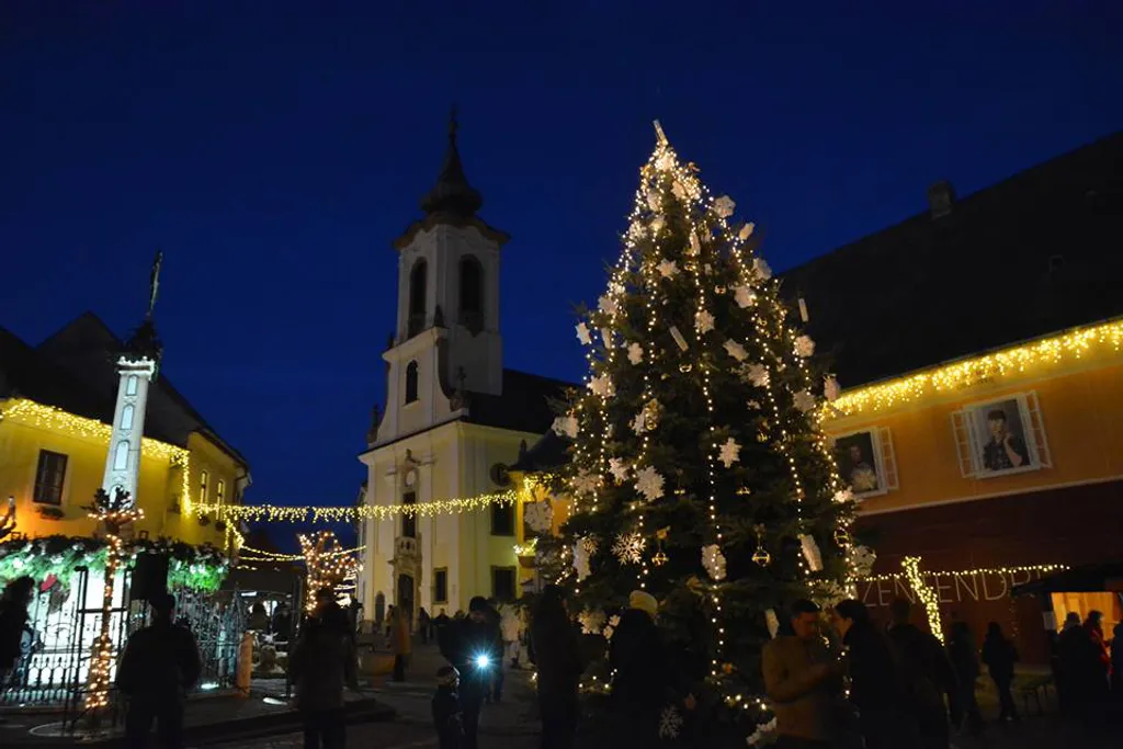 Fotó: Advent Szentendre belvárosában / Facebook 