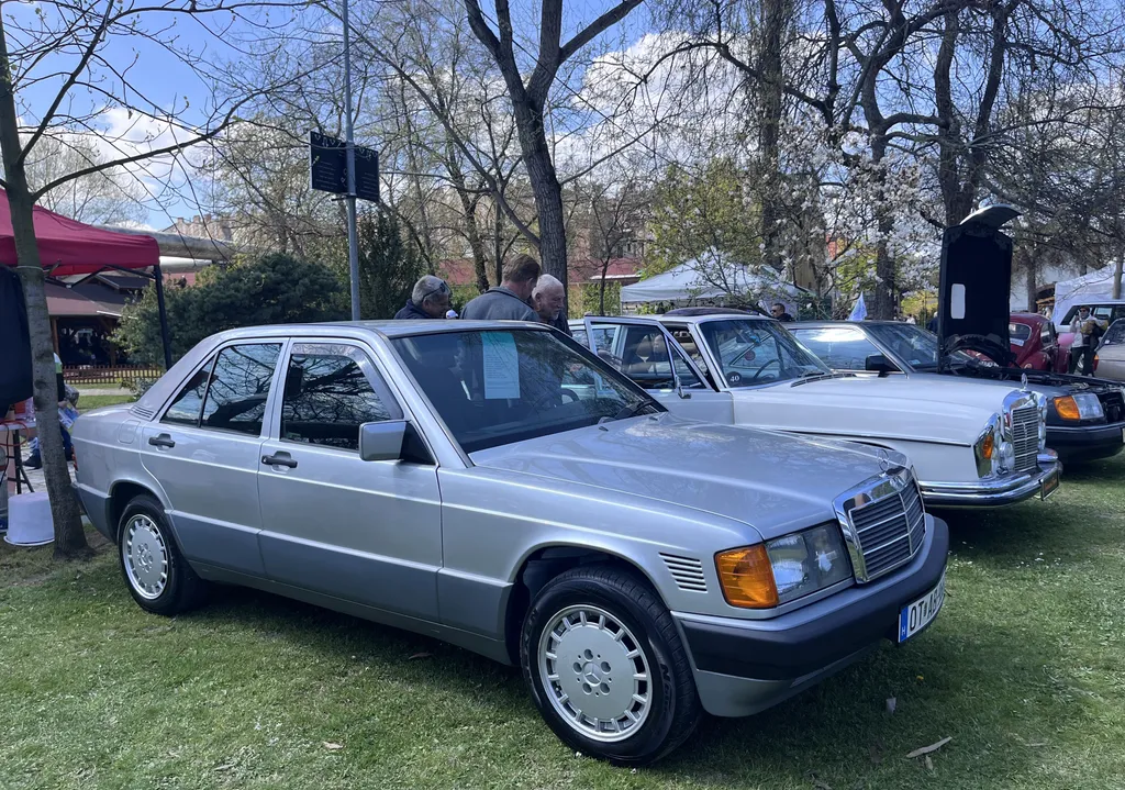 A nyolcvanas évek nagy slágere volt a Baby Benz, azaz a Mercedes-Benz 190