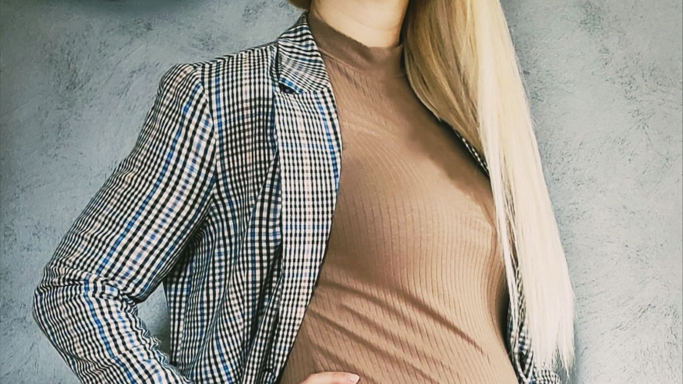 Szőrös póknak öltözött a gyerek a farsangon