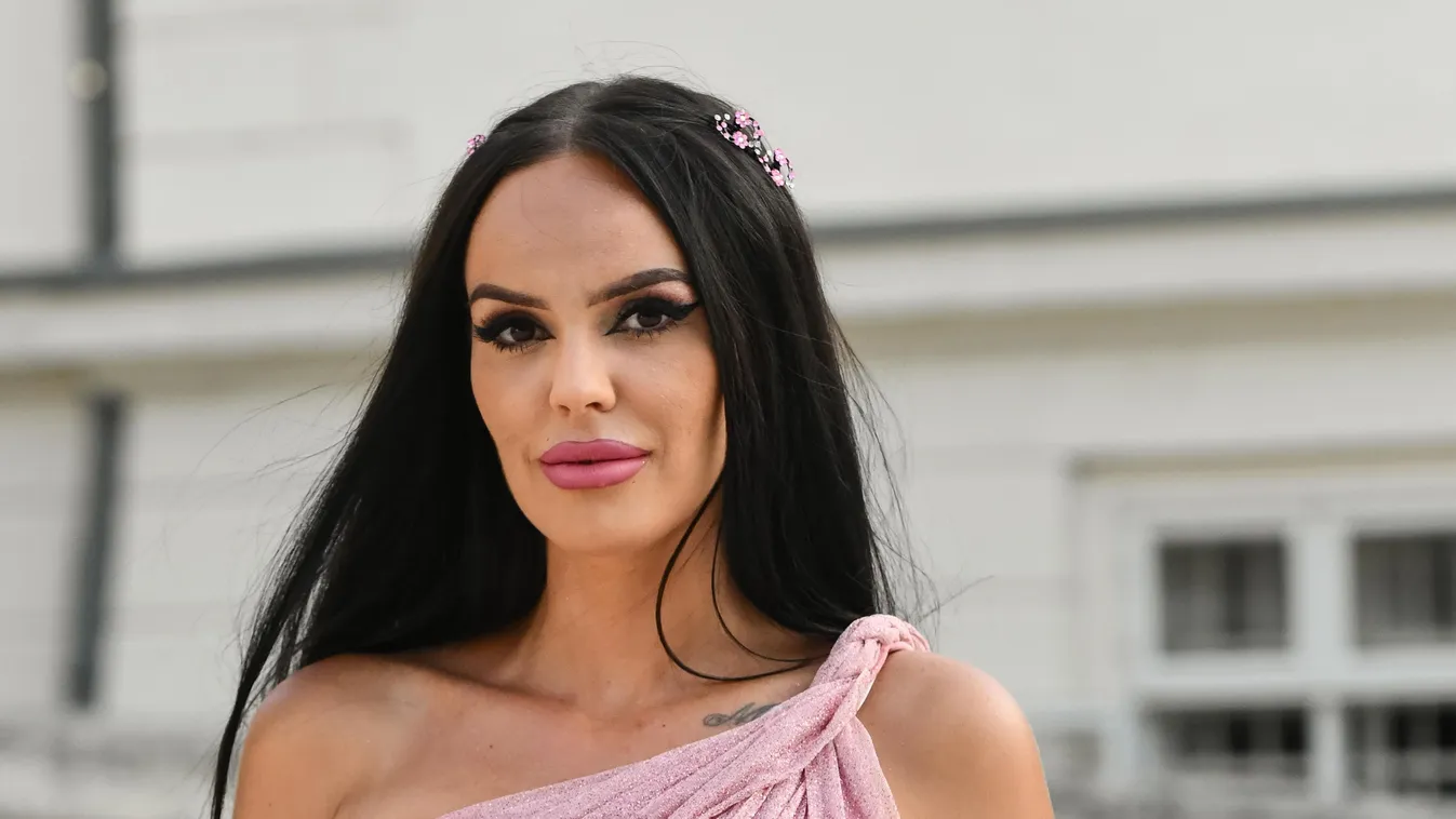 "A gyermekem volt" - feketébe borult Házasság első látásra Reni oldala, megtörtént vele az, amitől minden nő retteg