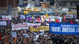 Veszélyben vannak a turisták Spanyolországban: fegyveres militáns csoportok lendülhetnek támadásba a hotspotokon