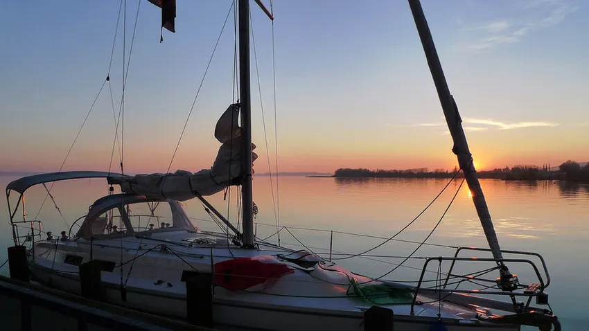 Vitorlázás, hajóbérlés a Balatonon