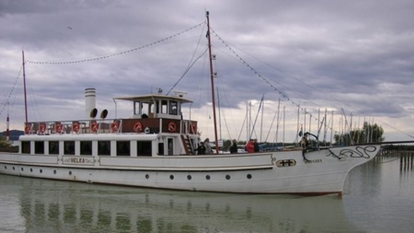 A csavargőzös és a tó tündére - vár a Balaton idén is!