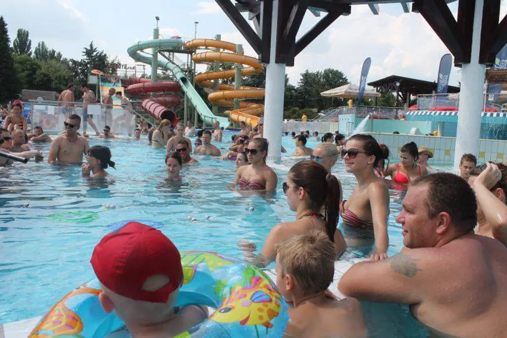 Fotó: Napfényfürdő Aquapolis Szeged 