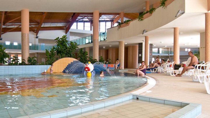 utazás nyár strand termálfürdő wellness teszt