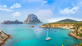 Mallorca és Ibiza lakosai utálják a magyar turistákat - Már a kilátópontokat is eltorlaszolták
