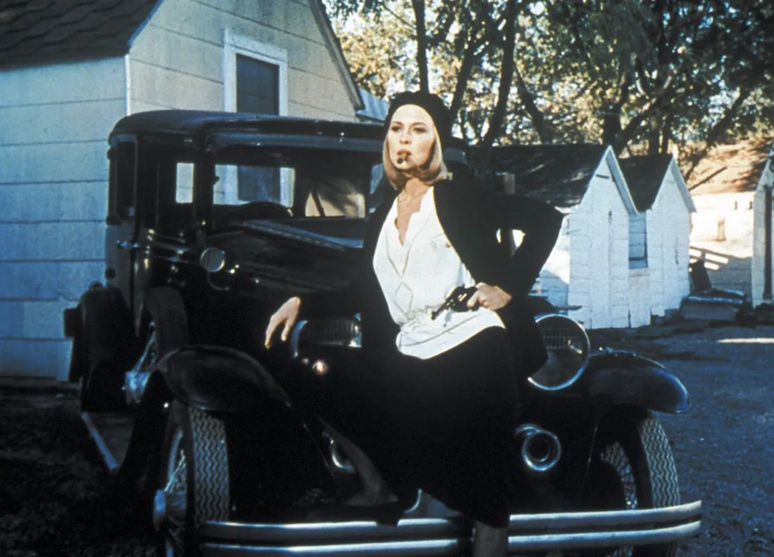 Faye Dunaway, BONNIE AND CLYDE - BONNIE PARKER AND CLYDE BARROW