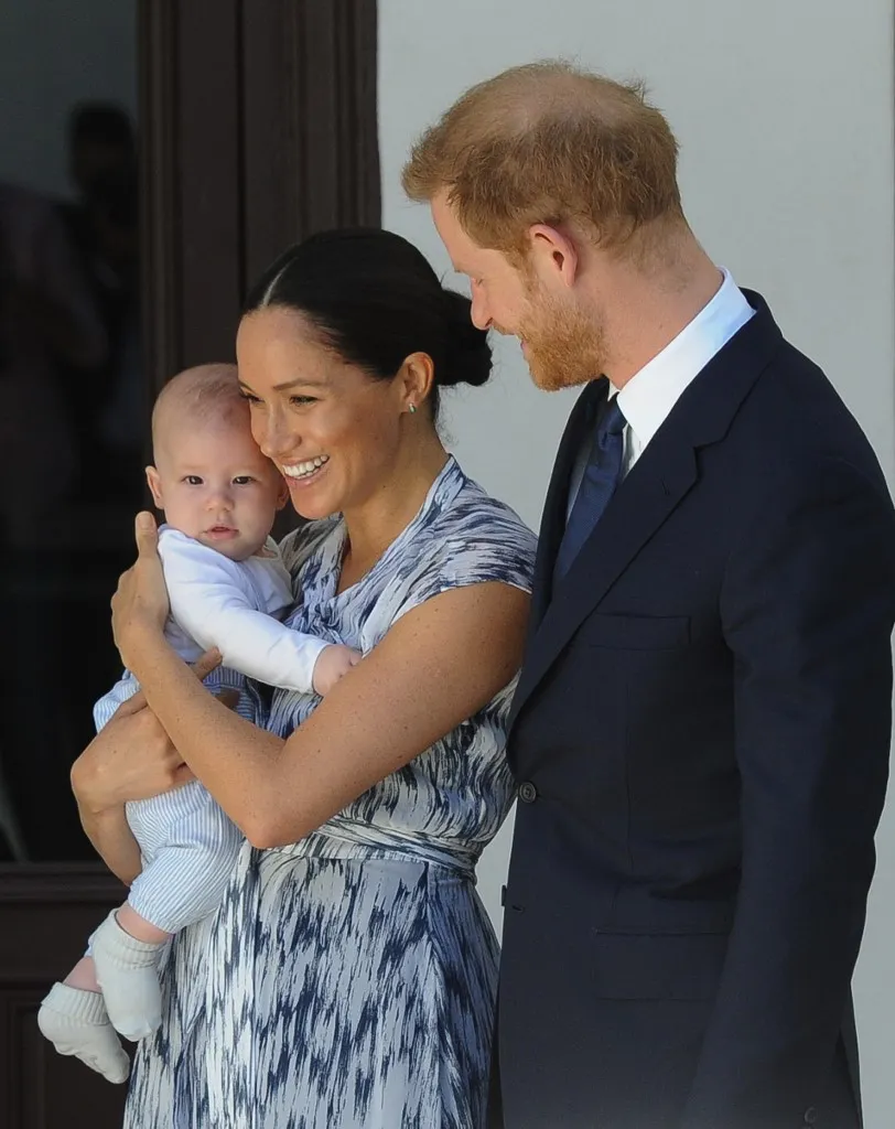 Meghan Markle imádnivaló képet osztott meg kisfiáról és férjéről