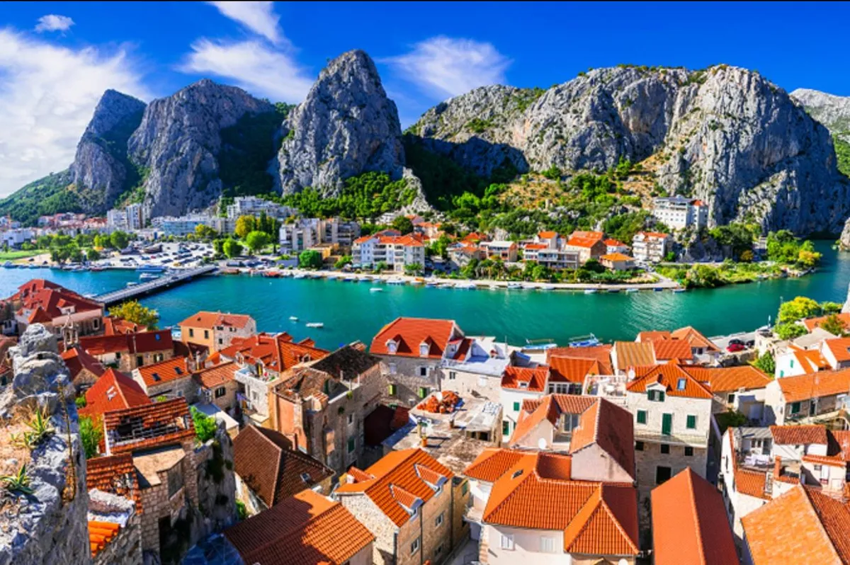 Omiš és környéke, Horvátország, nyaralás