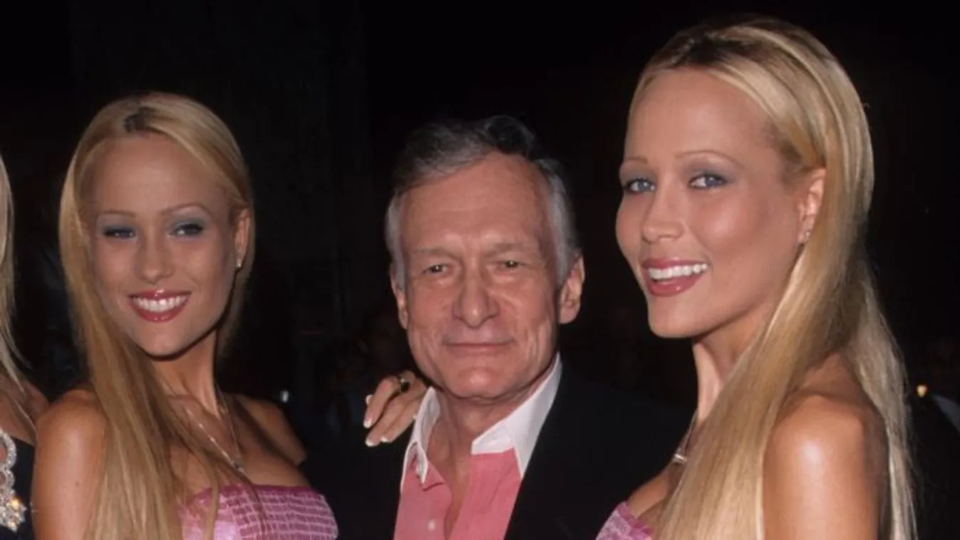 Kitálalt Hugh Hefner ikerpár-szeretője: "Olyan volt, mintha a nagyapáddal szexeltél volna”