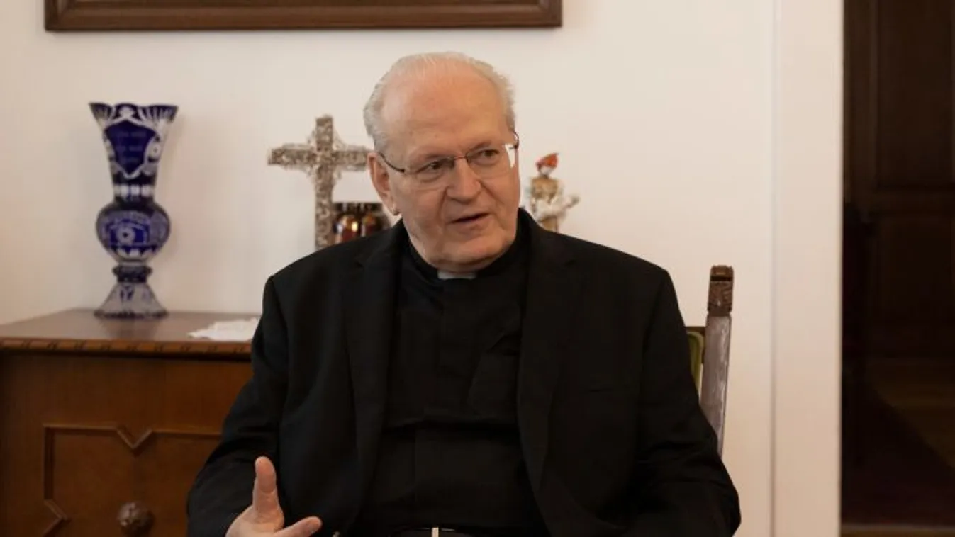 Erdő Péter: Ferenc pápa elhunyta mindannyiunk számára mély fájdalmat okoz