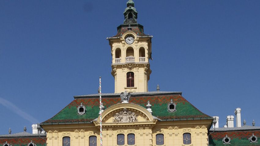 Színházak