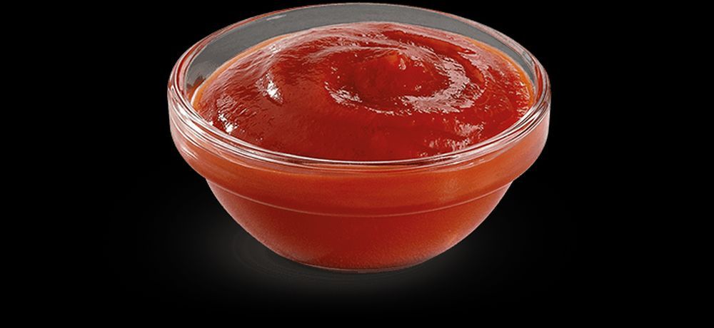 ketchup tálban