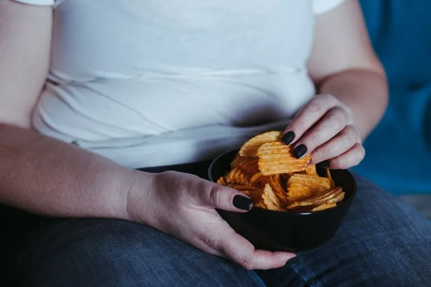 evés, étkezési zavar, chips
