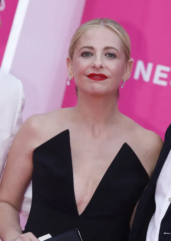 Buffy, Photocall de la soirée de clôture du festival CanneSeries Saison 6 au Palais des Festivals à Cannes