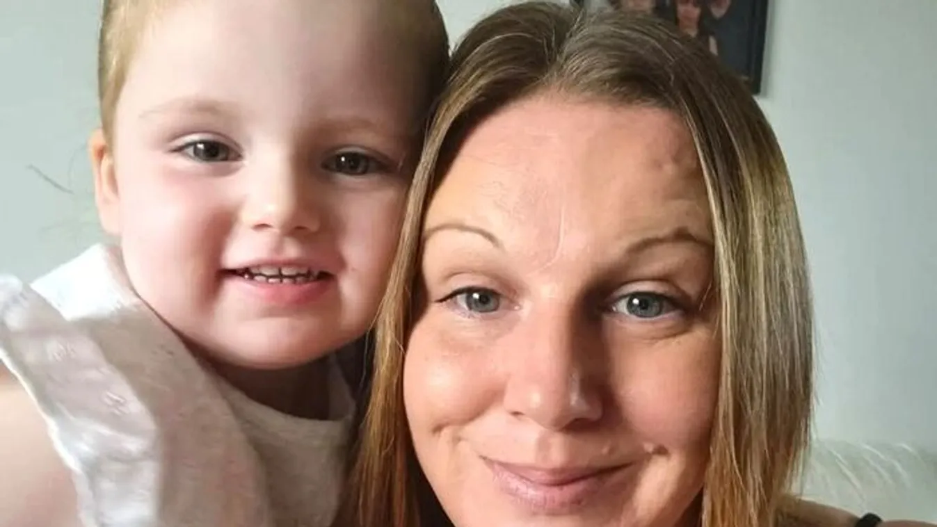 14 mágnest nyelt le a 2 éves angyalarcú Rebecca: „Az emlék soha nem fog elhalványulni”
