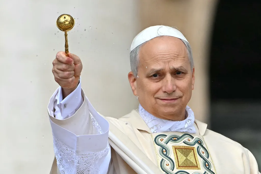  XIV. Leó pápa  beiktatása
