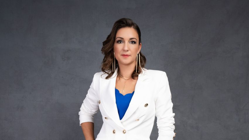 Dr. Katona Szandra milyen hangszeréről derítette ki, hogy egy zsidó haláltáborban készült?