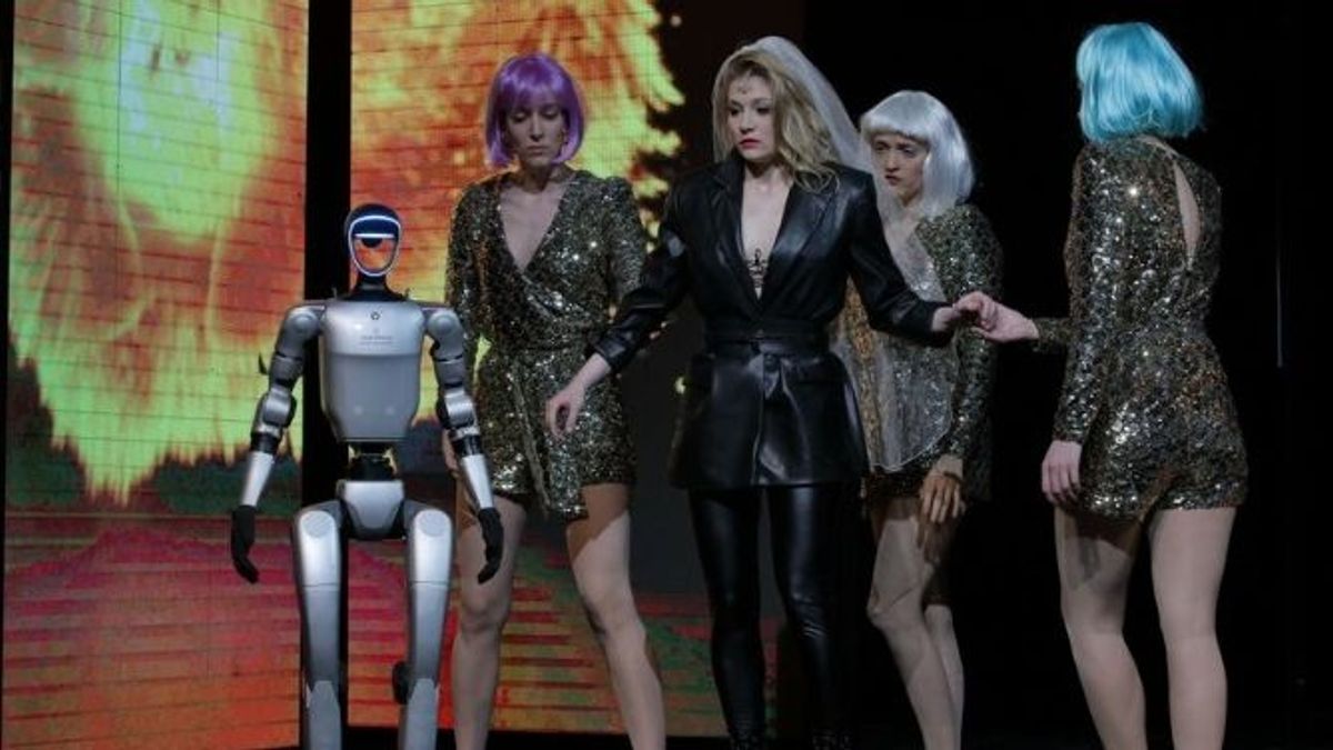 Ilyen még nem volt: robot játszik a magyar színpadon!
