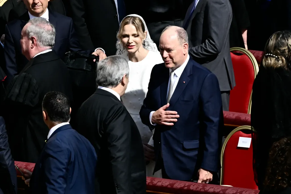  XIV. Leó pápa  beiktatása