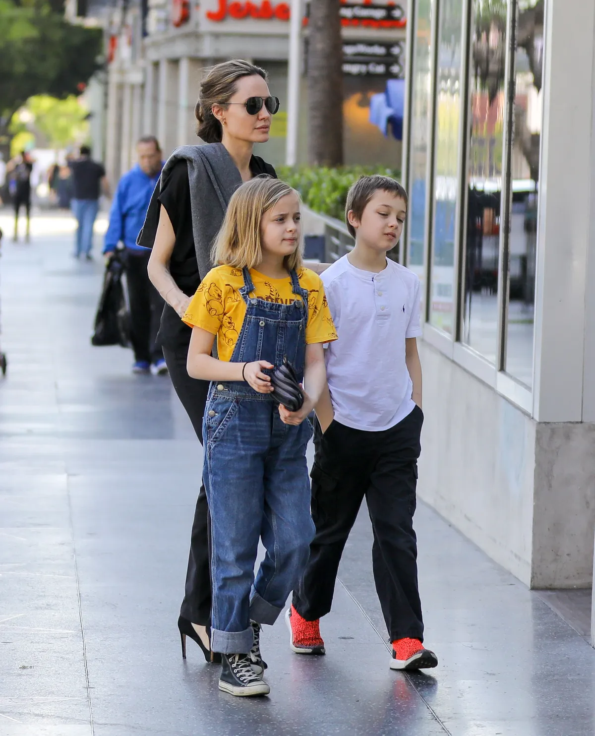 Angelina Jolie Treats Children Vivienne, Knox And Zahara To A Sushi Lunch In L.A.