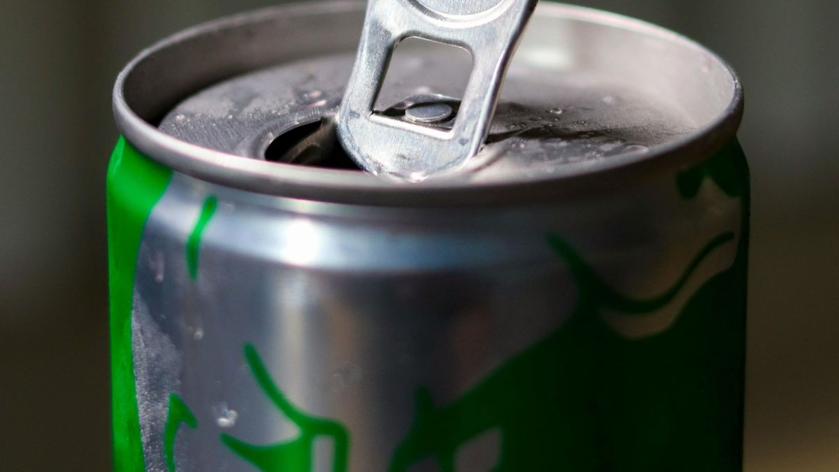 Megvan, hogy mikortól és milyen energiaitalt nem vehetnek a 18 év alattiak: íme a részletek!