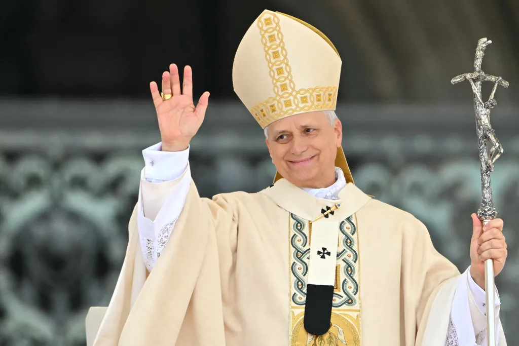  XIV. Leó pápa  beiktatása