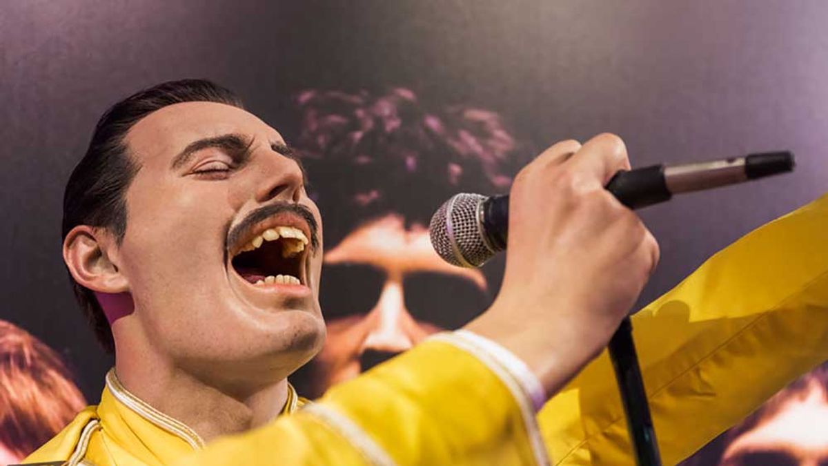 Freddie Mercury titkos gyermeke – 48 év után robbant a bomba!