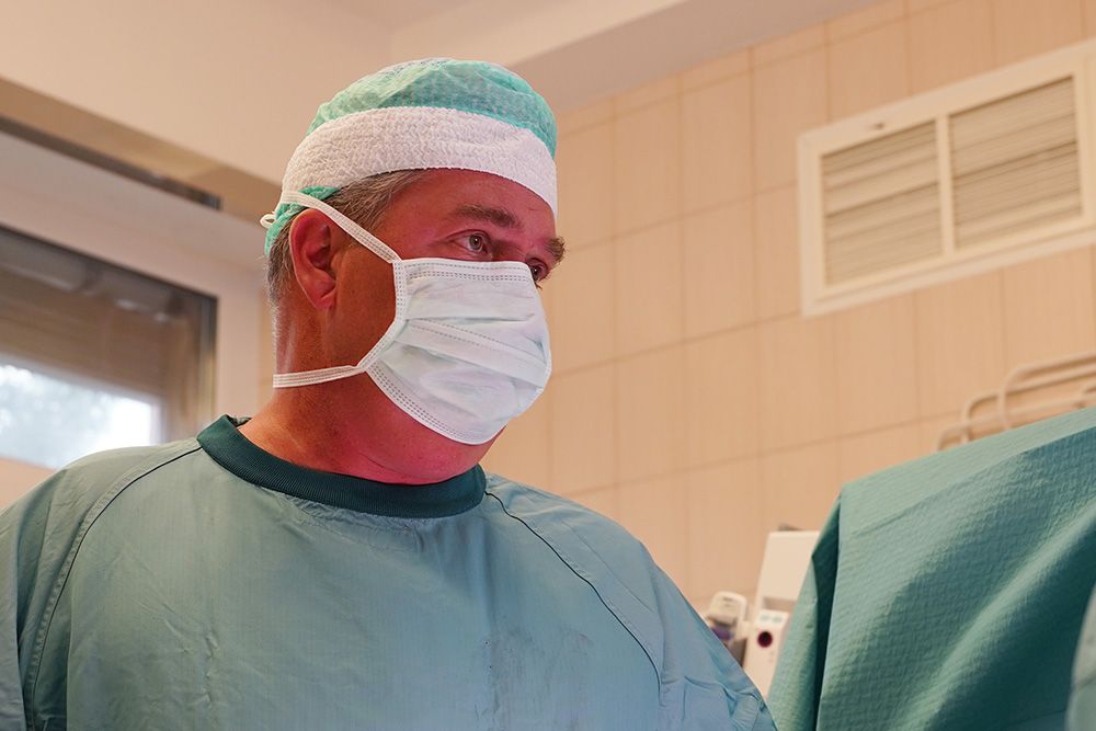 Dr. Ledniczky György