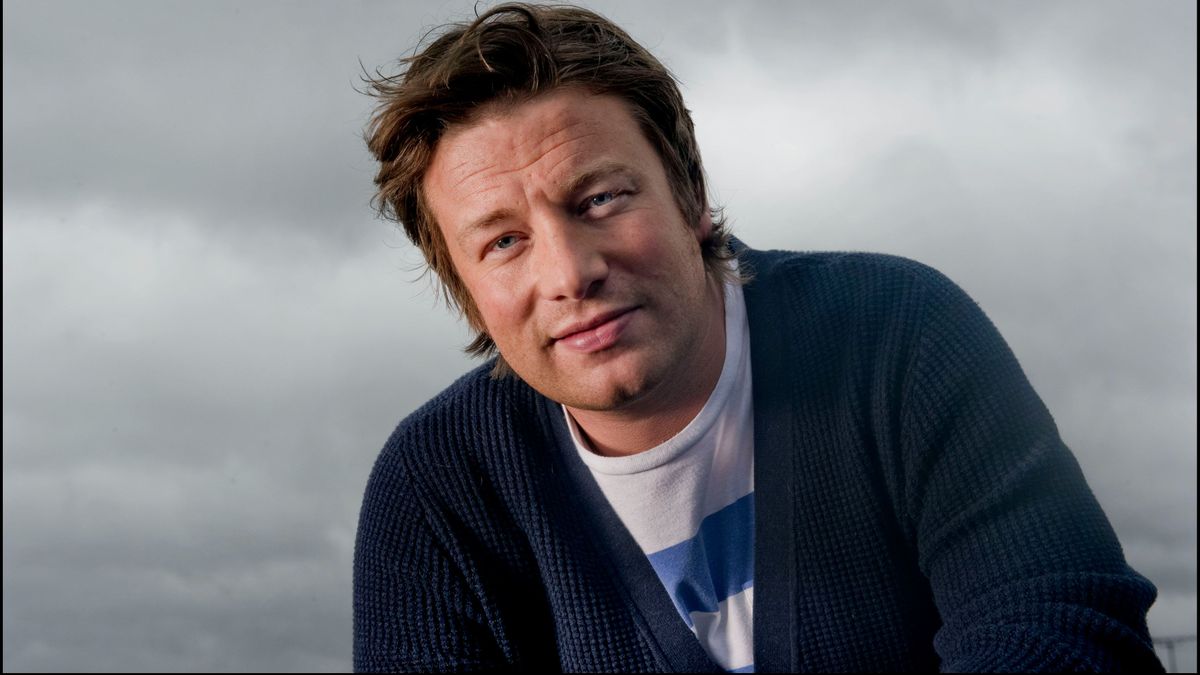 Jamie Oliver 50 éves lett, ez a receptje a sikerhez