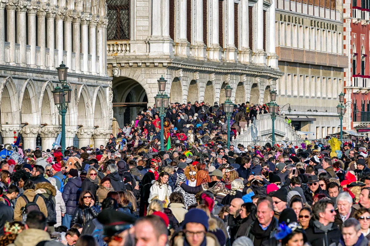 Velence, tömegturizmus, turisták