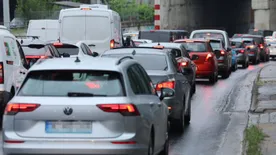 Érettségi 2025: Mindenki vizsgázni siet, óriási dugók alakultak ki Budapesten - galéria
