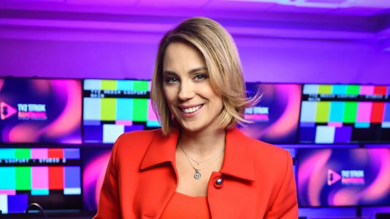 "Örökké!" Az esőben csókolózott Lékai-Kiss Ramóna, ennél romantikusabbat ma nem látsz - Videó!