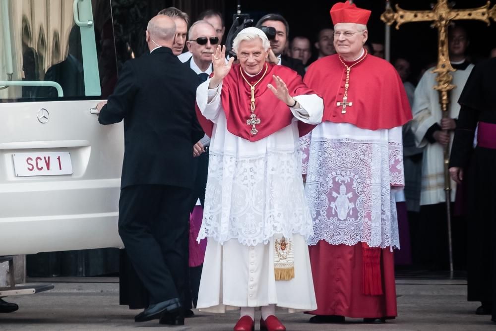 XVI. Benedek pápa