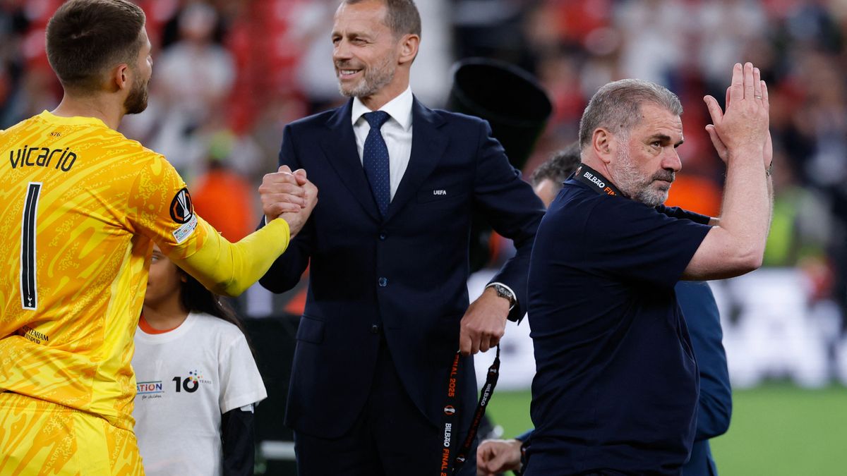 Az UEFA megalázta a győzteseket az EL-döntő díjátadóján