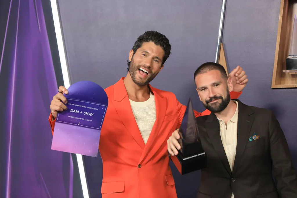 LAS VEGAS, NEVADA - MAY 26: Dan + Shay at the 2025 American Music Awards at Fontainebleau Las Vegas