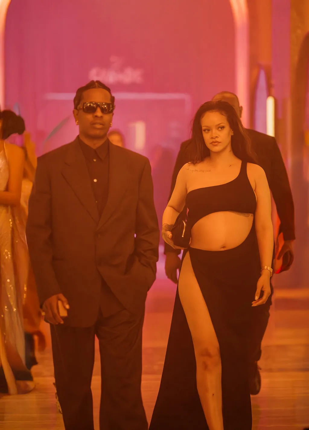 Rihanna (enceinte) et son compagnon ASAP Rocky quittent le restaurant Il Grande au Palm Beach lors du 78ème Festival International du Film de Cannes le 20 mai 2025. Rihanna (pregnant) and her partner ASAP Rocky leave Il Grande restaurant at Palm Beach dur