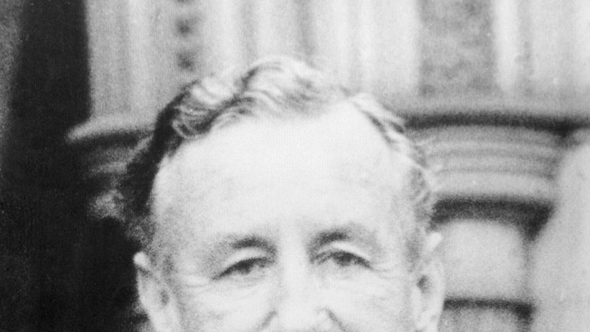 Ian Fleming James Bond nevét egy létező tudóstól kölcsönözte, de milyen tudós volt az igazi James Bond?