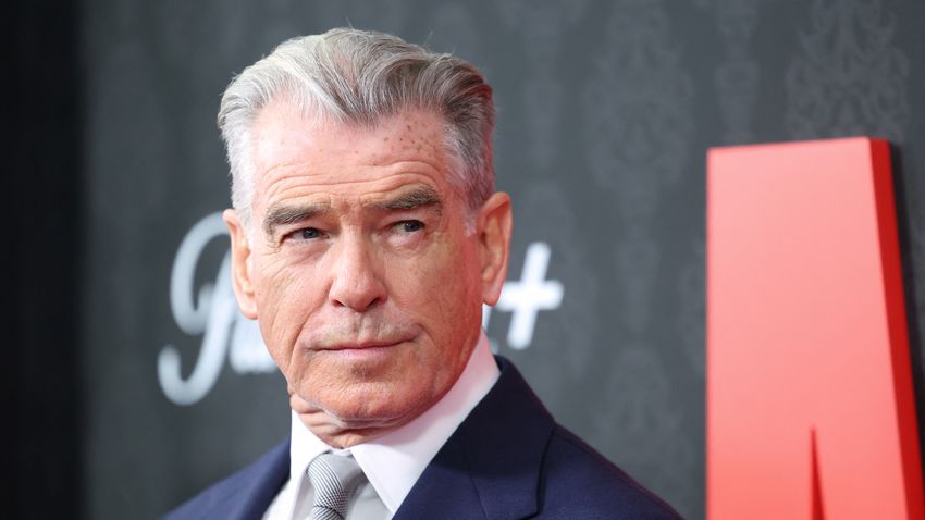 Melyik híres musical filmben játszott ex James Bondként?