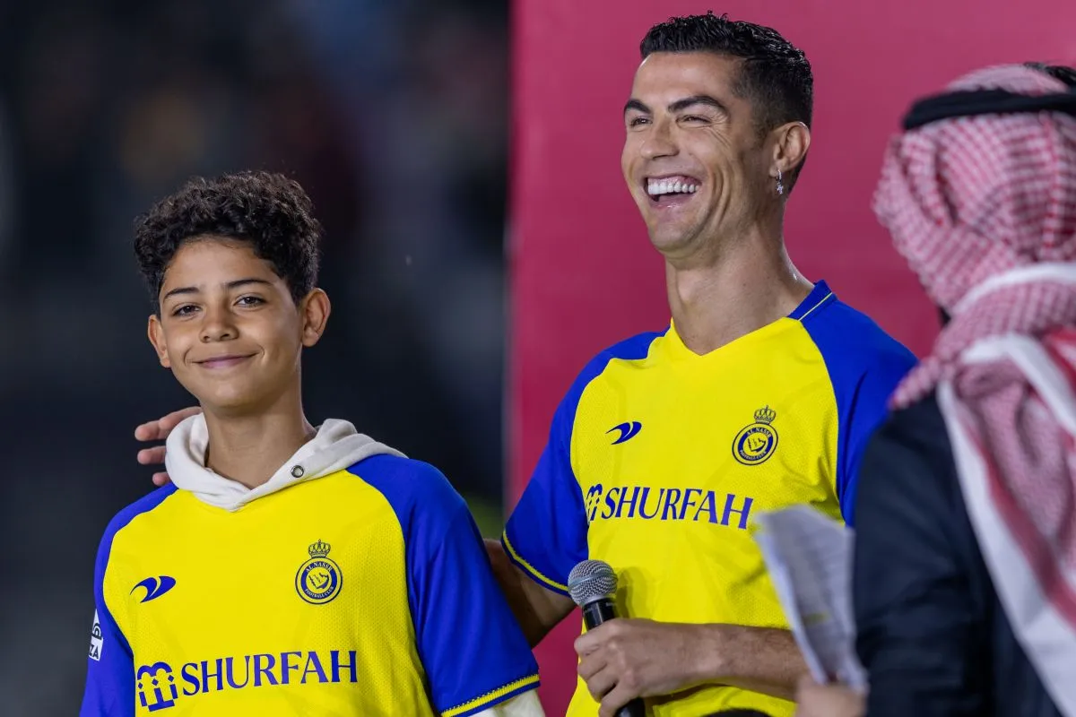 Cristiano Ronaldo jobbján a legidősebb fia, aki U15-ös portugál válogatott lesz