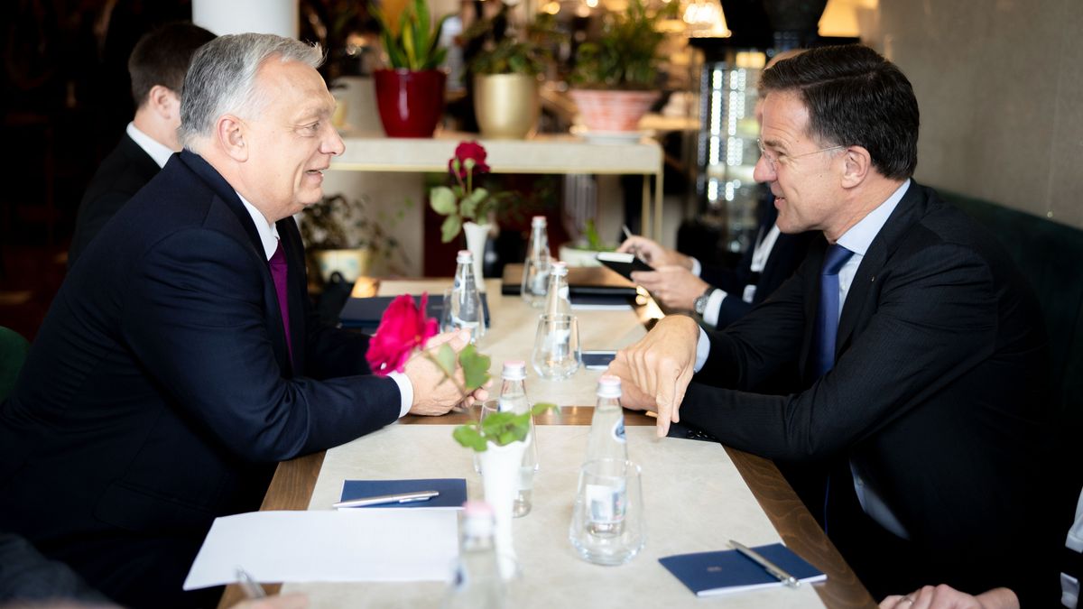 Orbán Viktor: Ha Ukrajnát felveszik, a háborút veszik fel az Európai Unióba