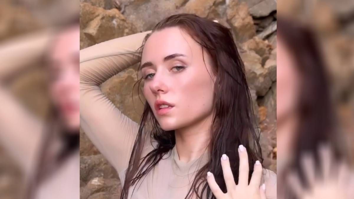 Forró fotó: mellbimbót villantott Anna