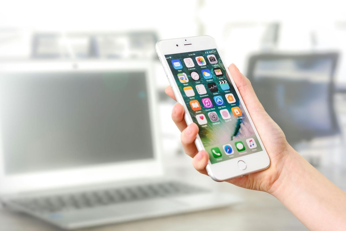 Telefon mobil iPhone Apple
