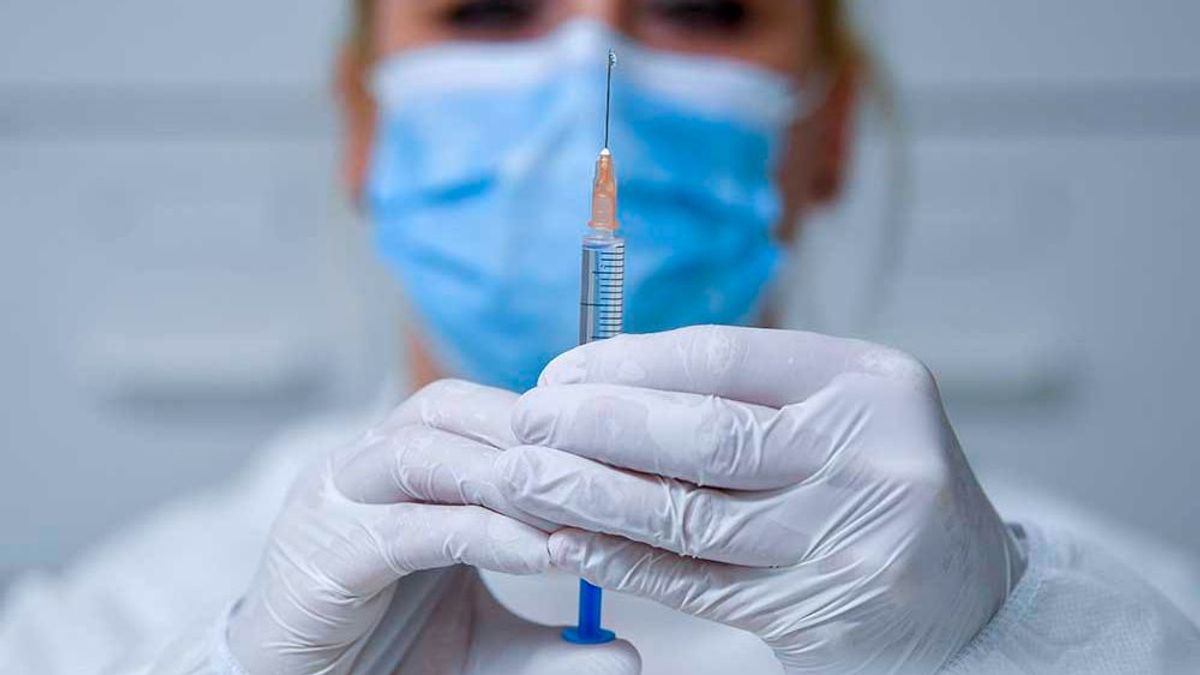 Ismét támad: újra terjed a koronavírus – mit kell tudni a most terjedő variánsról?