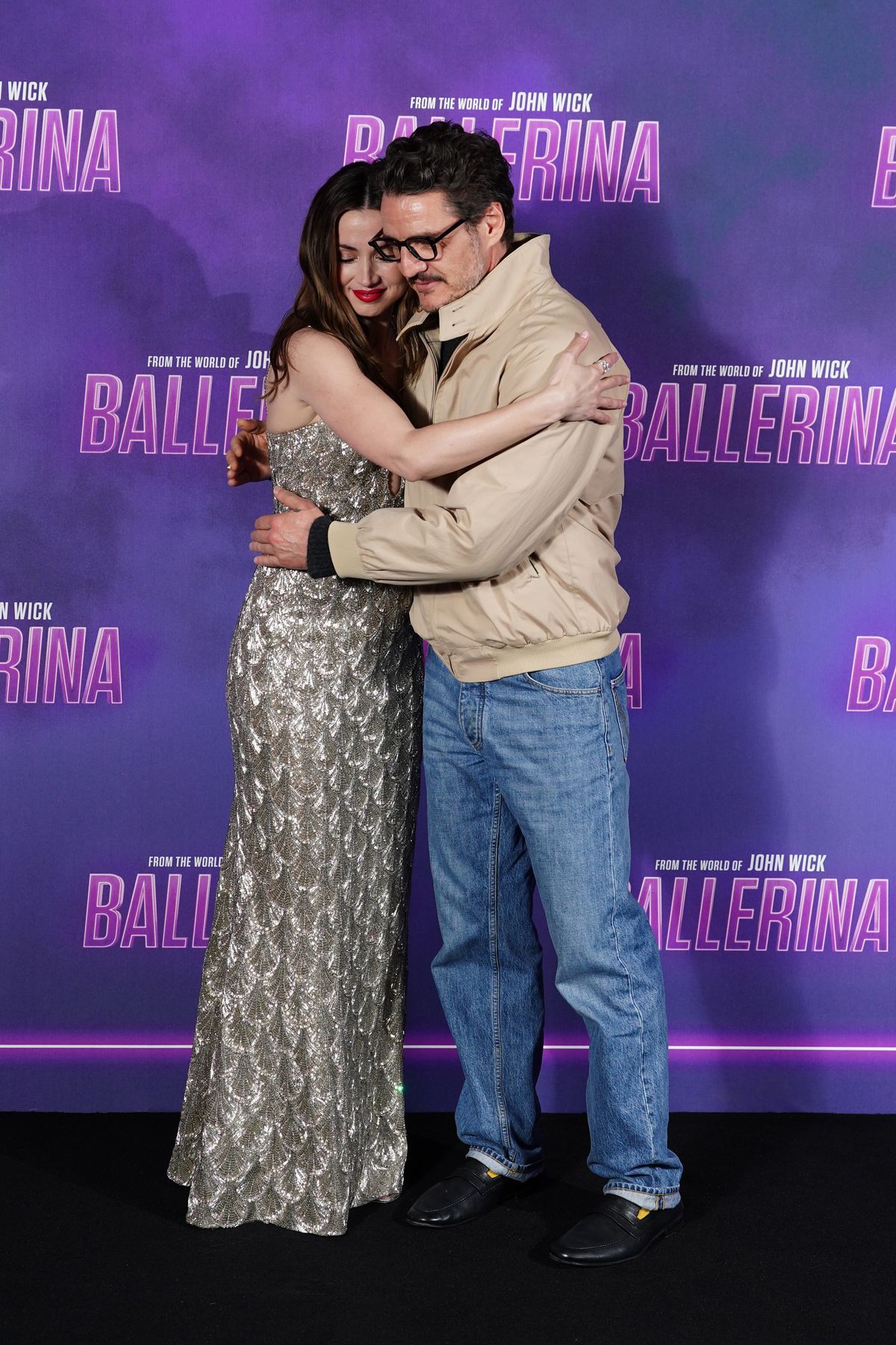 Pedro Pascal alaposan meglepte barátját, Ana de Armas-t