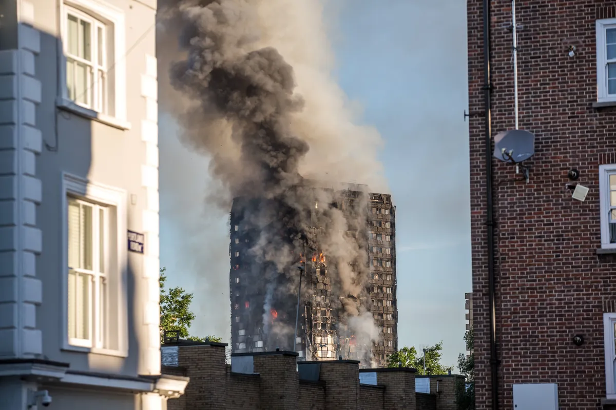 Grenfell tower, London fire: Screaming people trapped as blaze engulfs 27-storey Grenfell Tower in Notting Hill