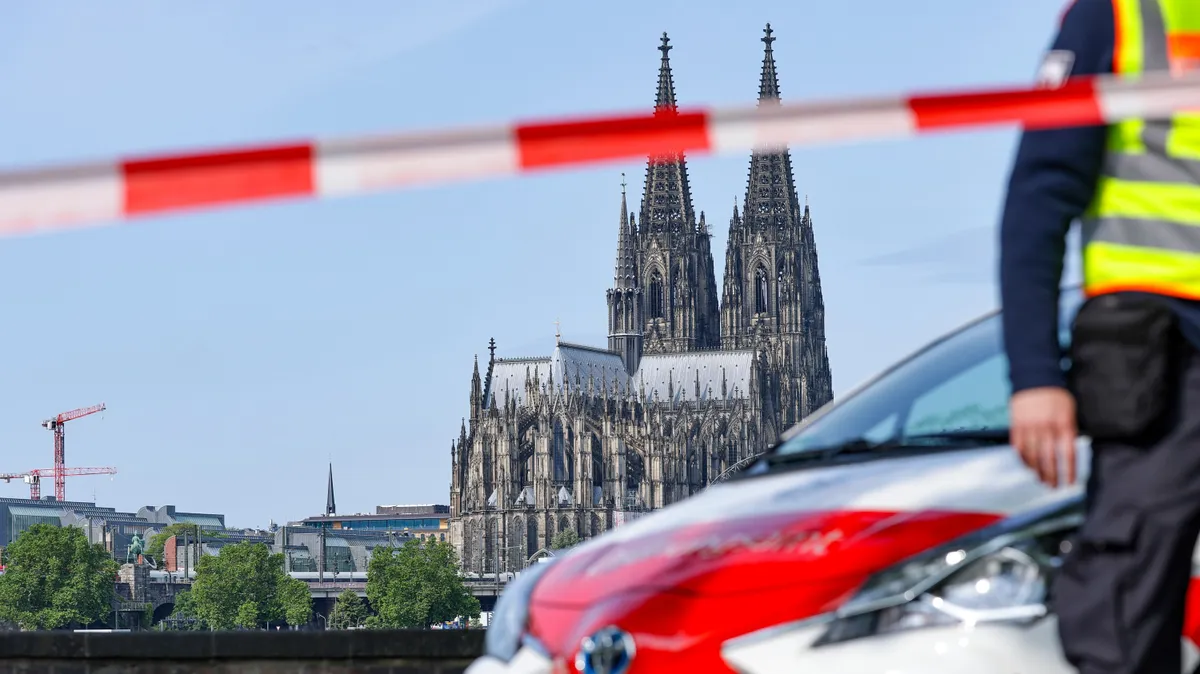 Borzalma felfedezést tettek: több ezer lakost kellett evakuálni Köln belvárosából